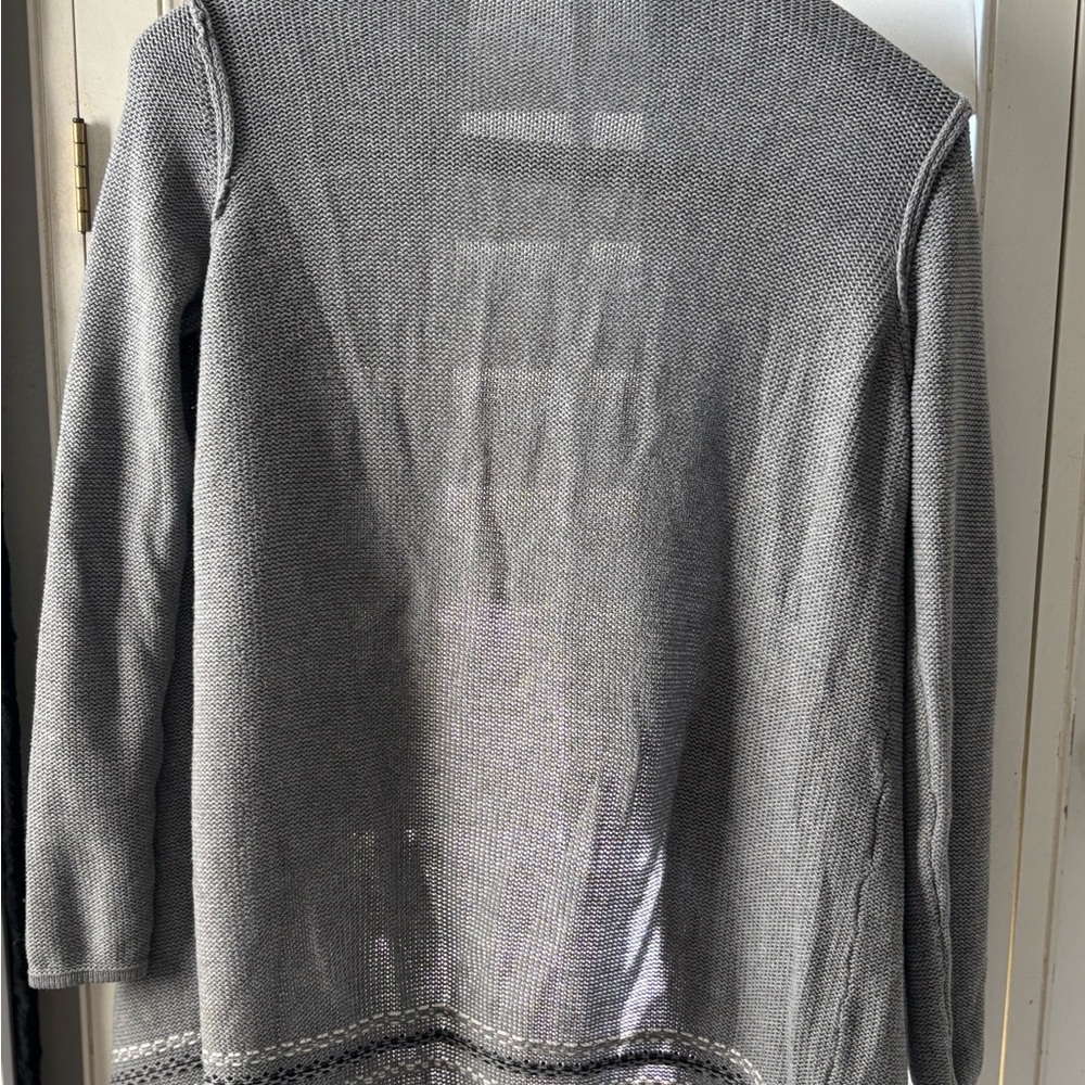 CAbi Gray Fringe Open Cardigan‎ - Picture 10 of 10